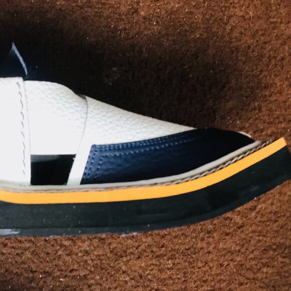 Handmade Kaptaan Chappal: Peshawari Leather Sandals, Traditional Style - Picture 5 of 11